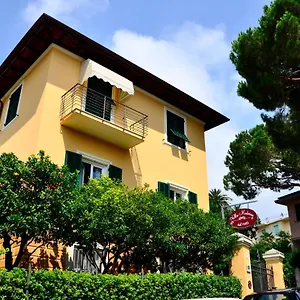 locanda-villa-moderna.hotelitalianriviera.com/